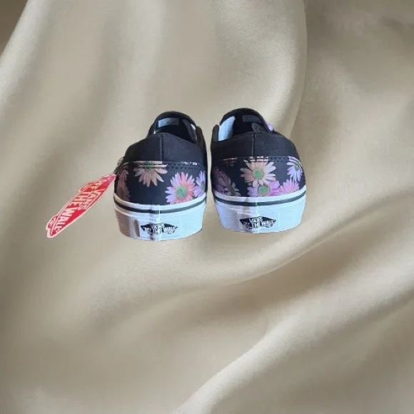 Vans Black Slip-On Sneakers with Pink Daisy Print - Picture 2 of 7
